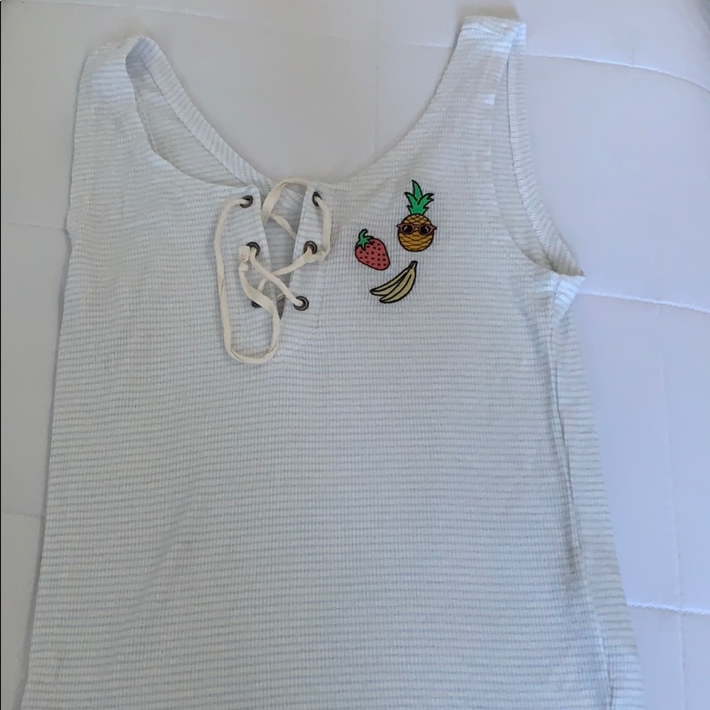 Hollister tank
